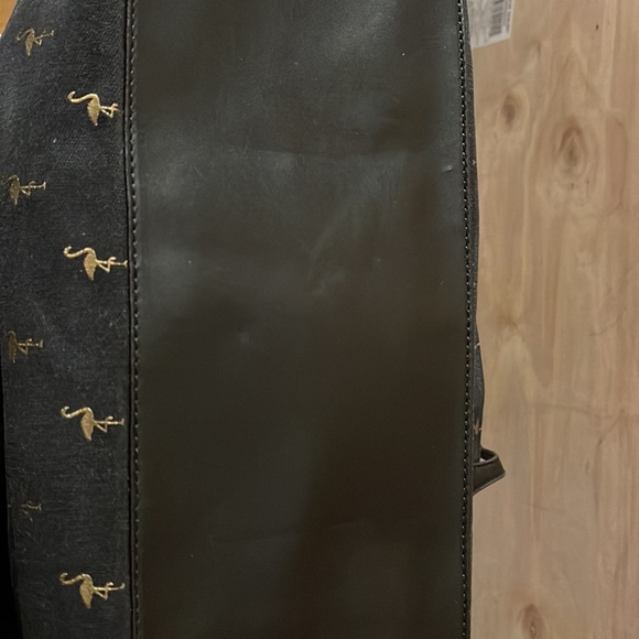 Carribean Joe Island Supply Co. Beautiful Flamingo Black Tote Bag w/ pockets. - Picture 6 of 8